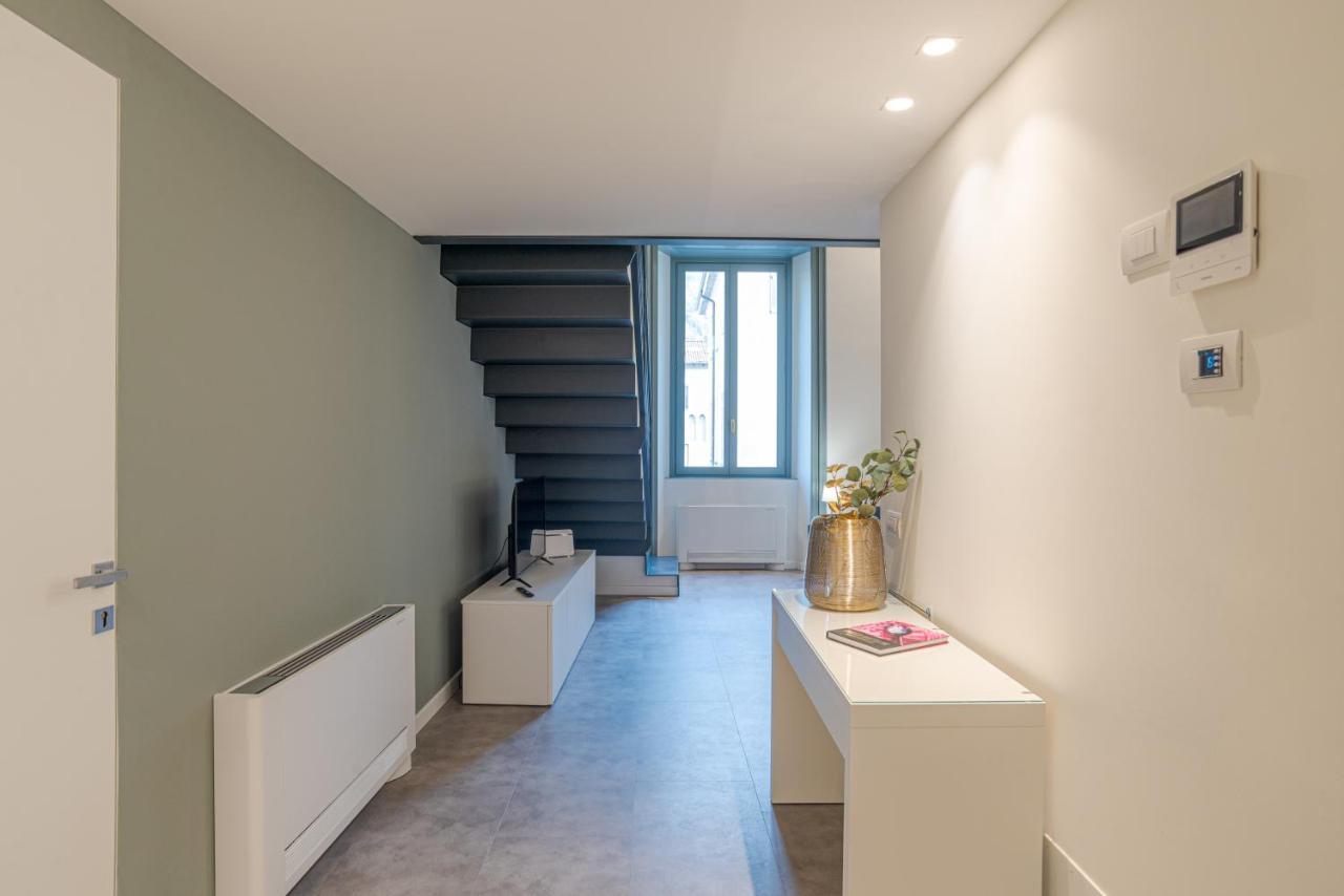 Suite Funicolare - By Myhomeinโกโม ภายนอก รูปภาพ